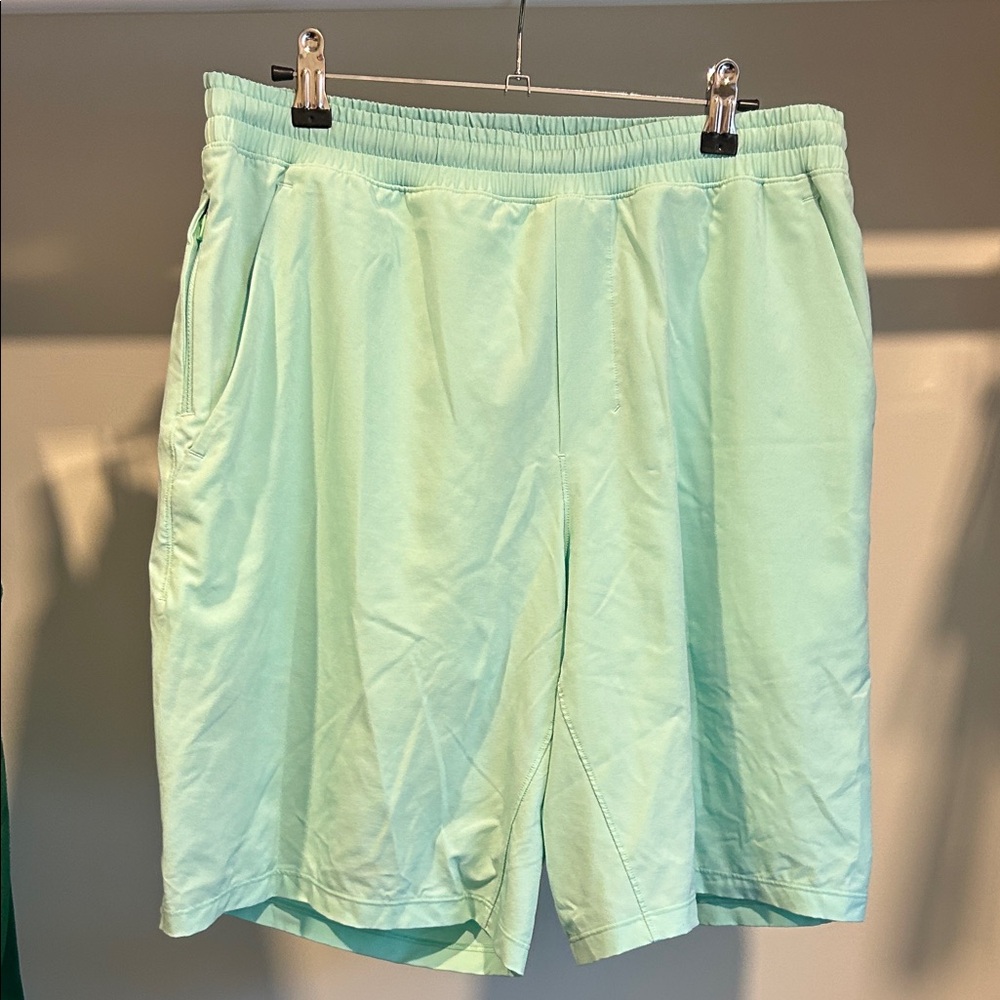 Lululemon Pace Breaker Lined Short 9”. Size Large. Sea grass color.